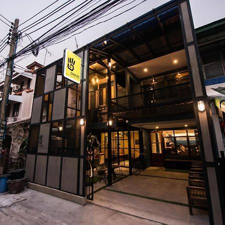 4Share Hostel (Adults Only) Бангкок Экстерьер фото