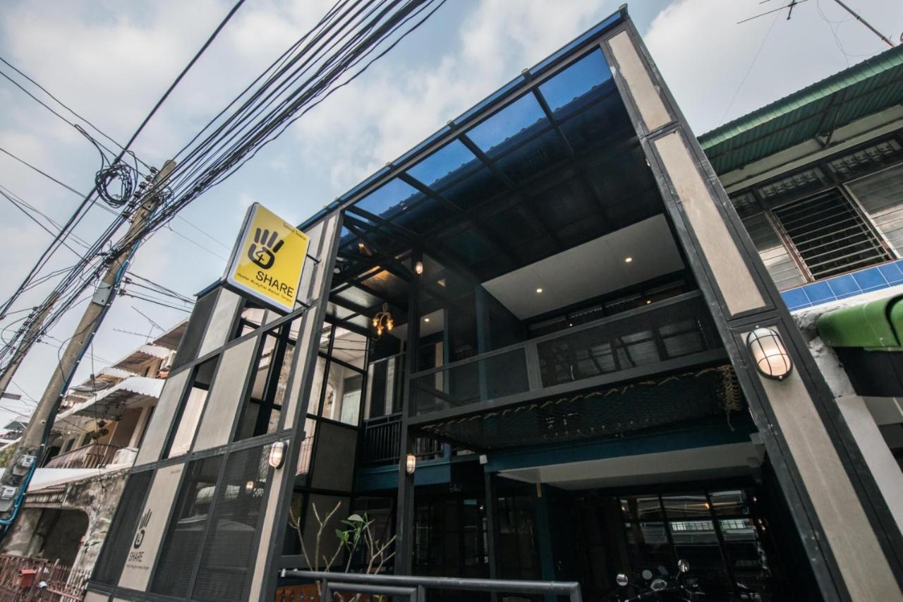 4Share Hostel (Adults Only) Бангкок Экстерьер фото