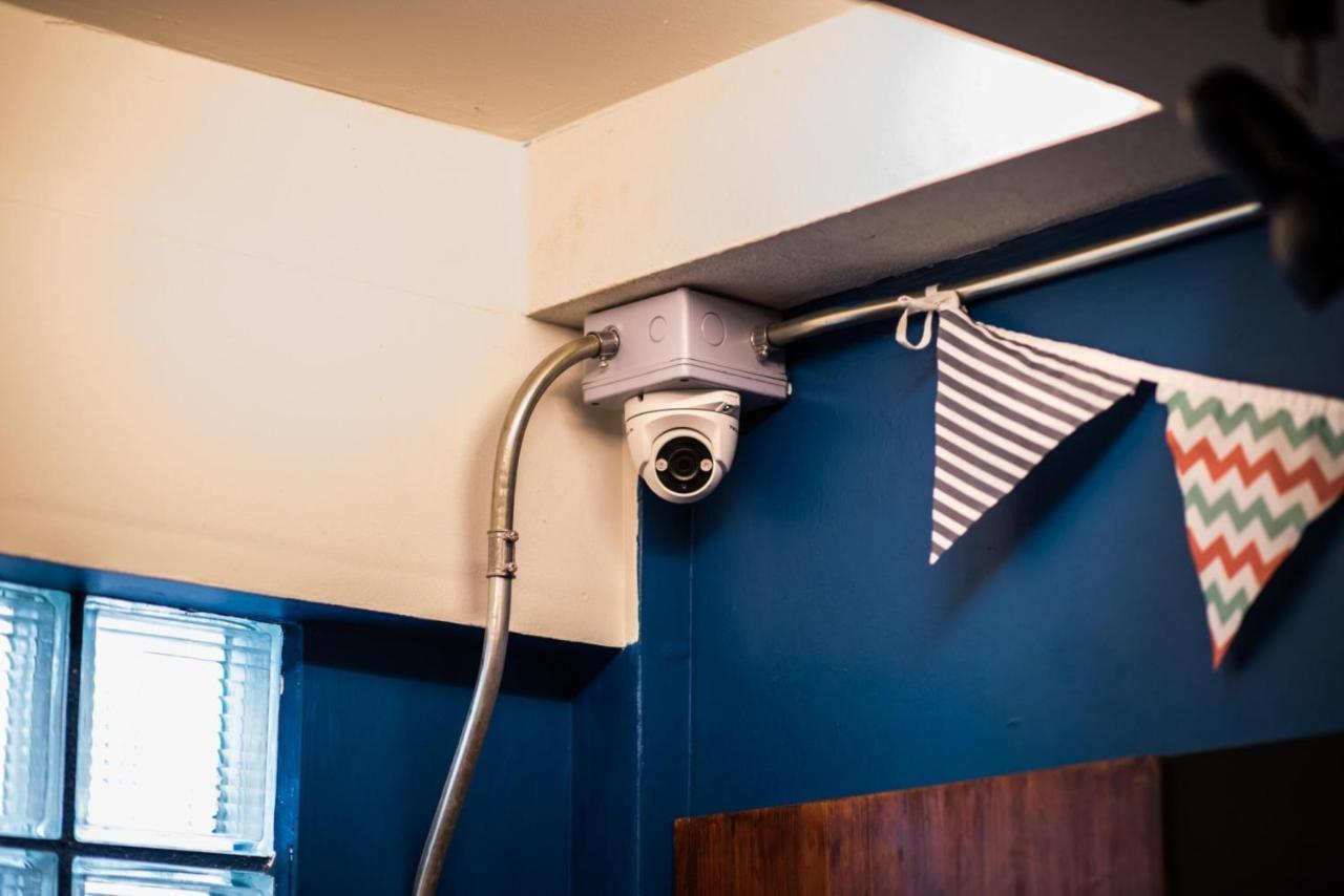 4Share Hostel (Adults Only) Бангкок Экстерьер фото