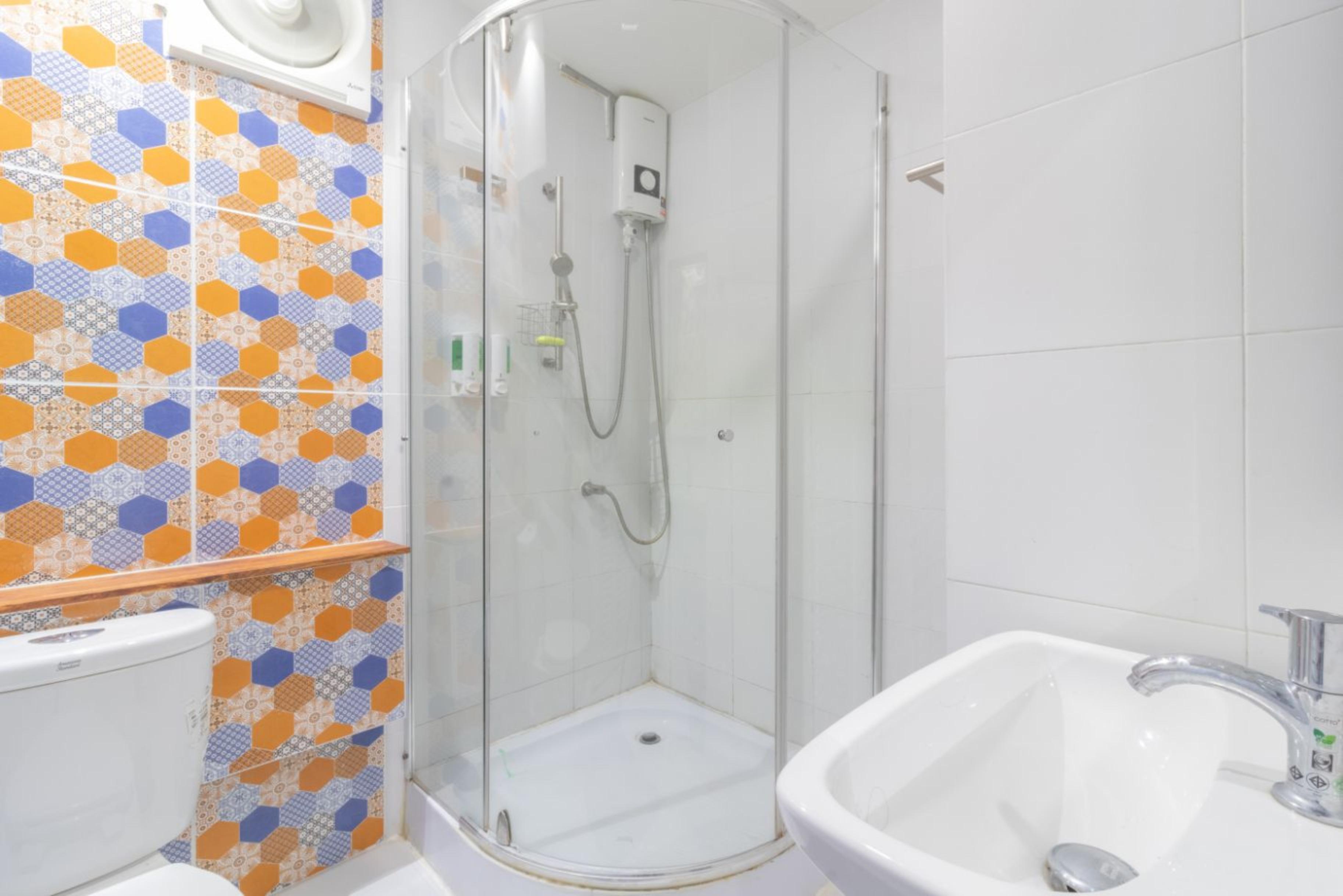 4Share Hostel (Adults Only) Бангкок Экстерьер фото